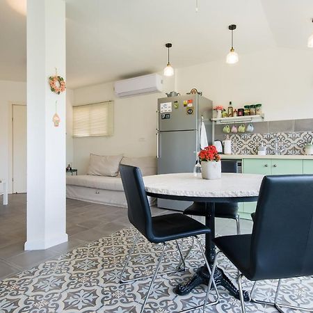 Homey Suite In Zichron Yaakov Zikhron Ya'akov Exterior photo