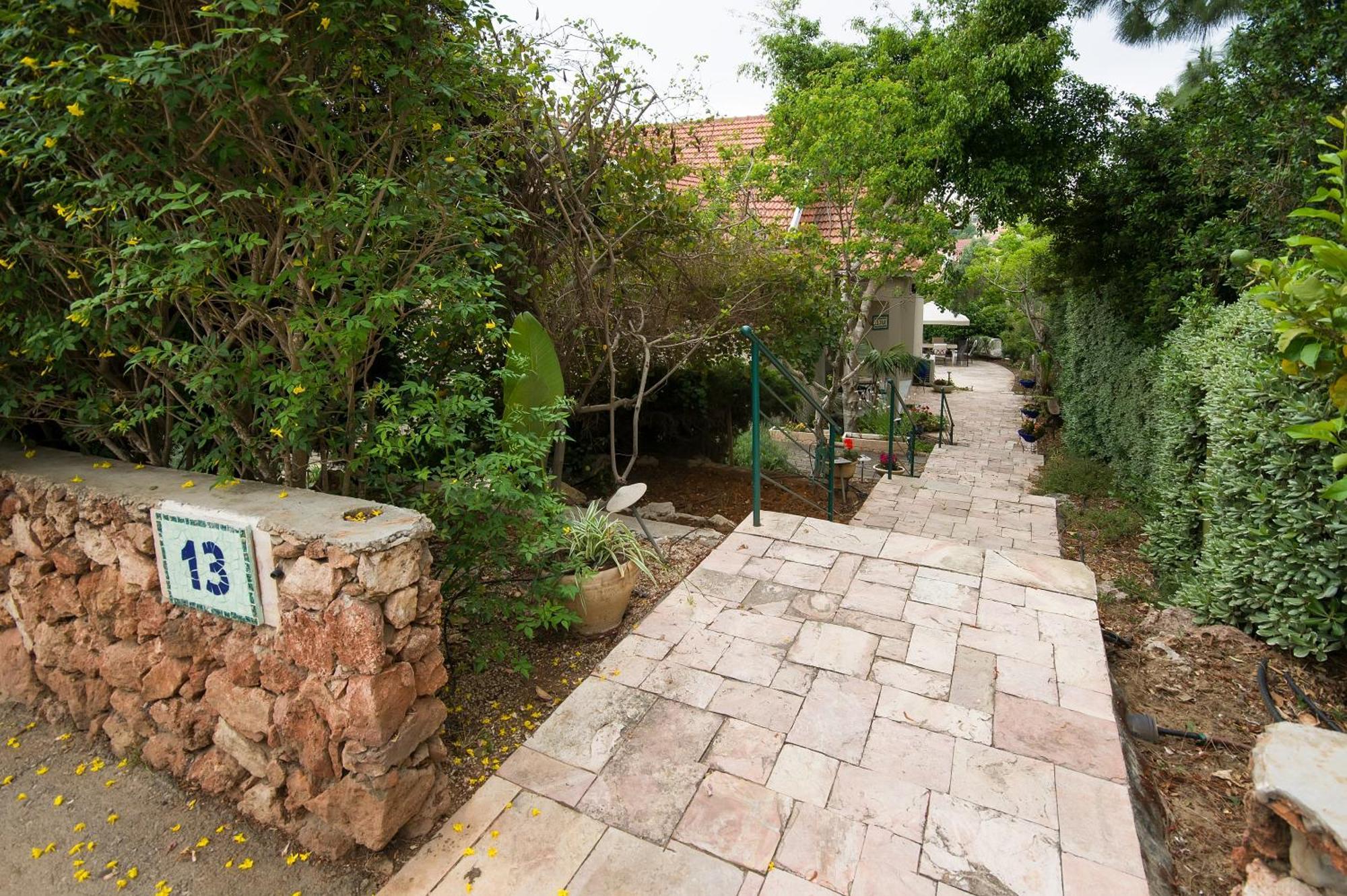 Homey Suite In Zichron Yaakov Zikhron Ya'akov Exterior photo
